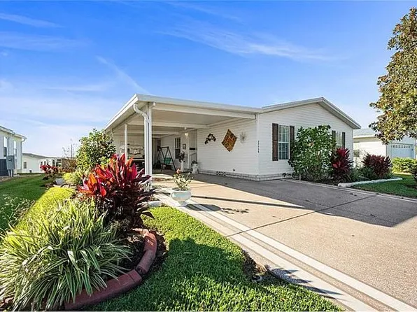 37536 Gill Ave, Zephyrhills, FL 33541