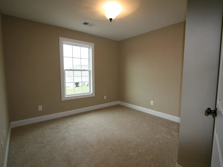 9018 Landon Ln — Photo 9