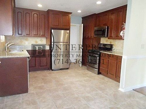 5th image of 12440 224th St