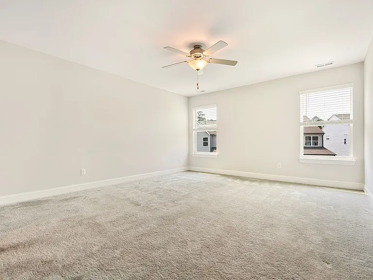212 Oakchest Ct — Photo 9