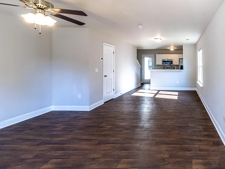 223 E Church St — Photo 14