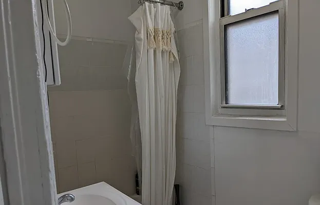 Rented by Oxford Property Group | media 11