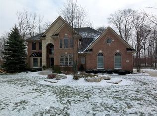 15686 Dorchester Ct, Northville, MI 48168