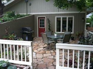 298 Stoneshire Dr, Highlandville, MO 65669