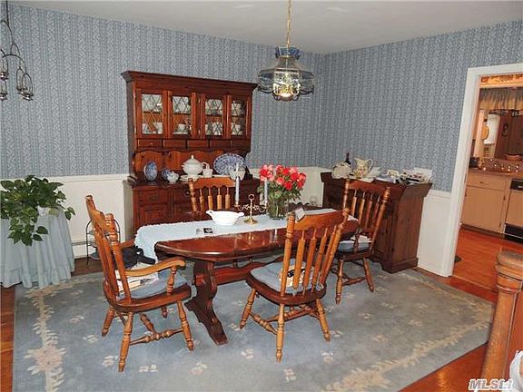 5th image of 3007 Valentine Pl