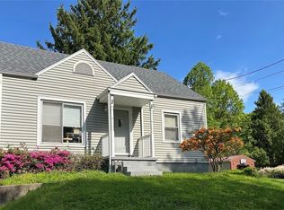 1157 Hilltop Dr, Akron, OH 44310