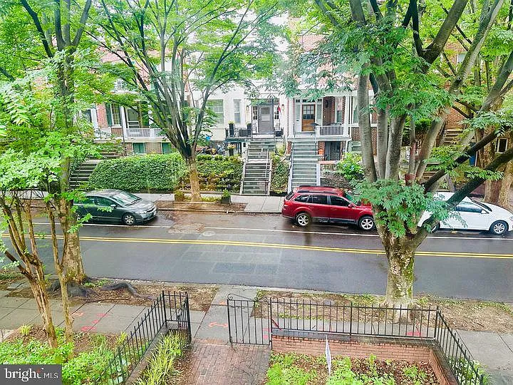 2639 Woodley Pl NW #A — Photo 36