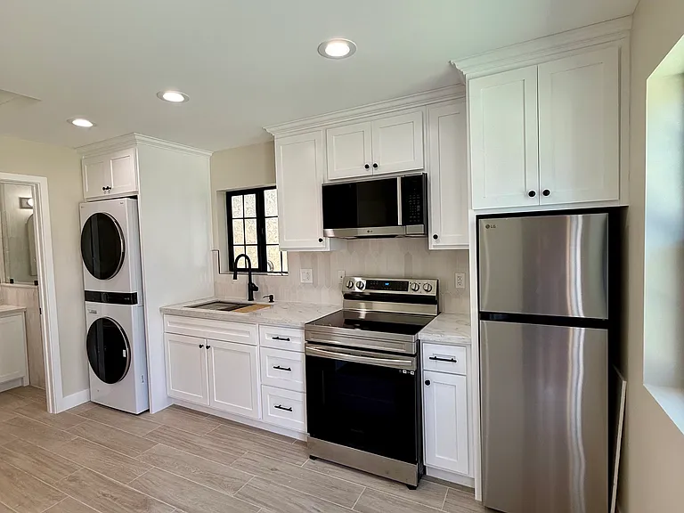 10304 Virginia Ave #B — Photo 2