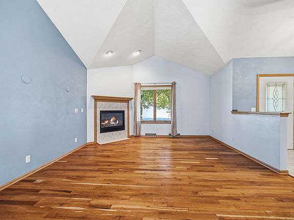 3rd image of 4424 Ashberry Dr