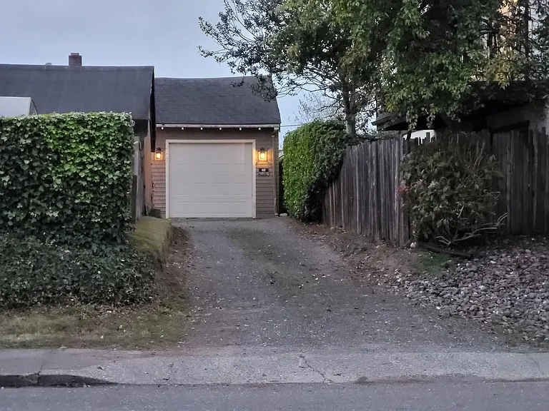 1481 Myrtle Ave — Photo 27