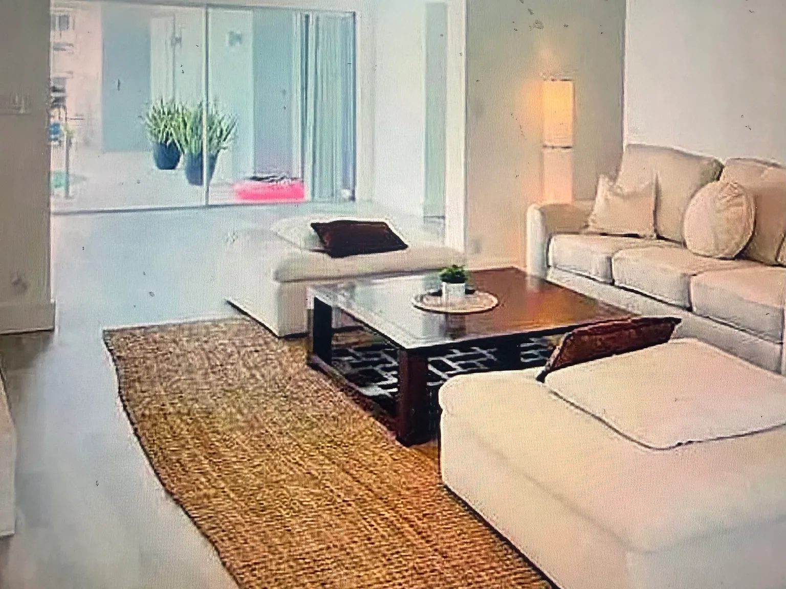 4 bed, 2871 sqft, $8,500 — Photo 4