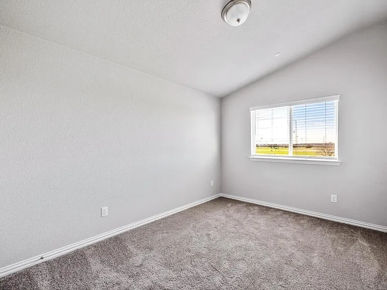 3201 Solana Cir — Photo 27