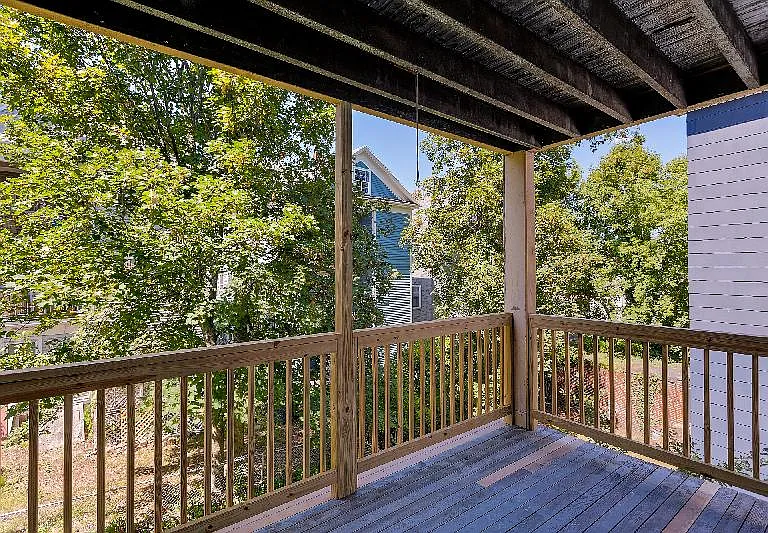 9 Oswald St #2 — Photo 10