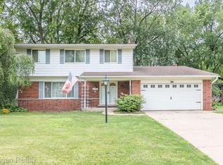 37733 Ladue St, Clinton Township, MI 48036