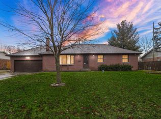 319 Dogwood St NW, Demotte, IN 46310