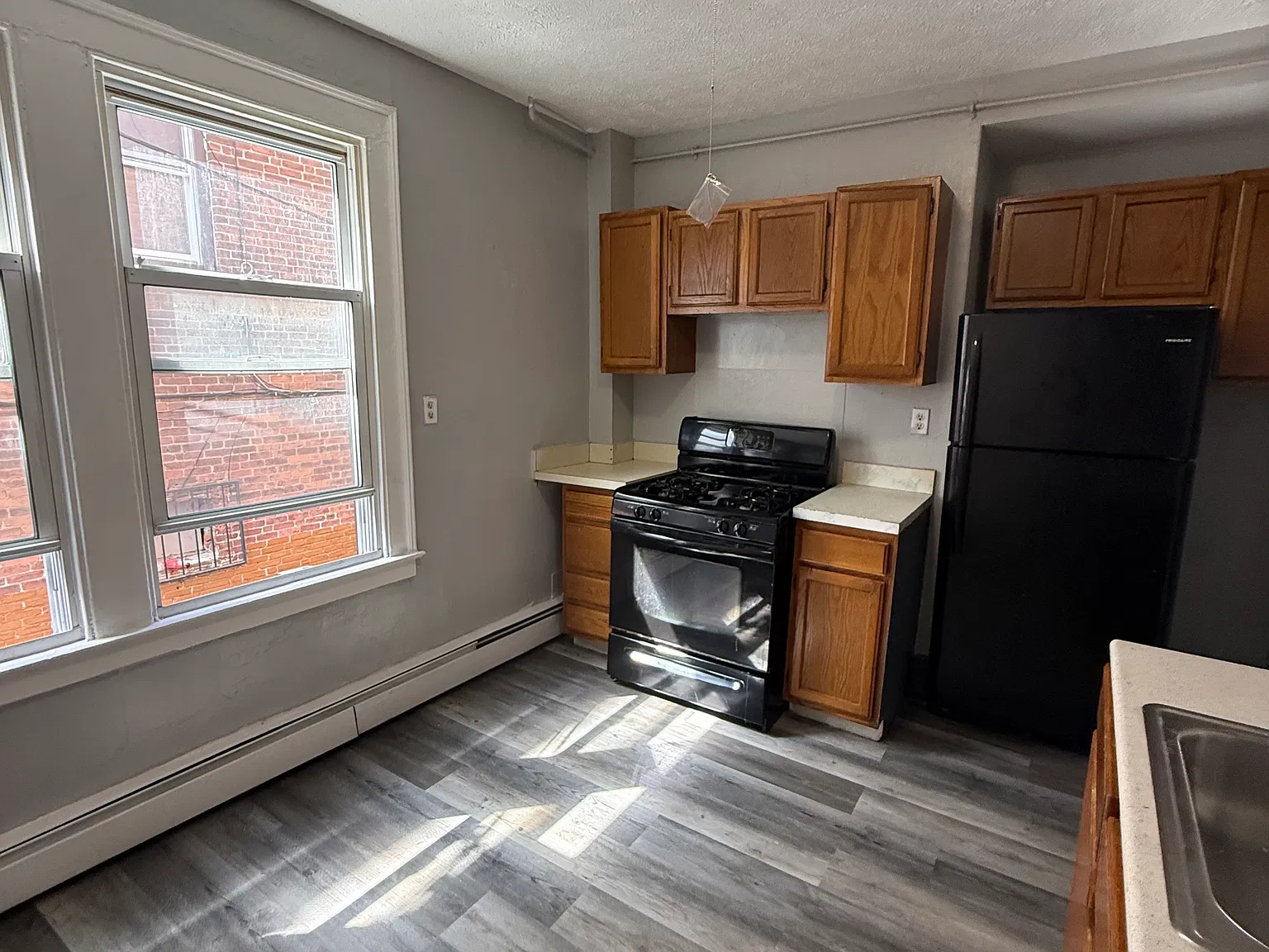 1 bed, 900 sqft, $1,250 — Photo 2