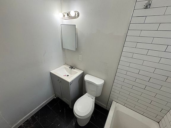 4th image of 6 N 21st St #31R