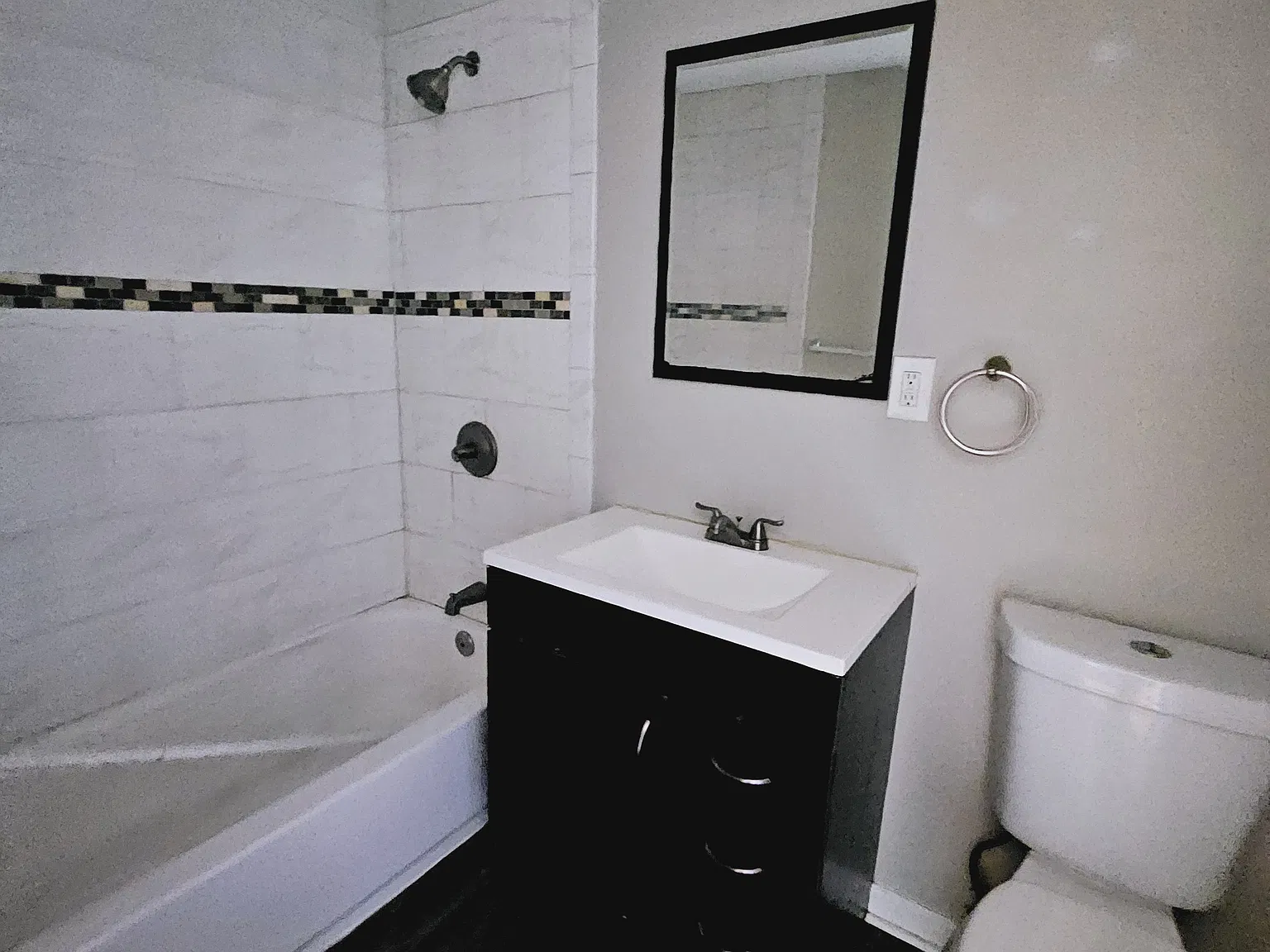 2 bed, $1,700 — Photo 3