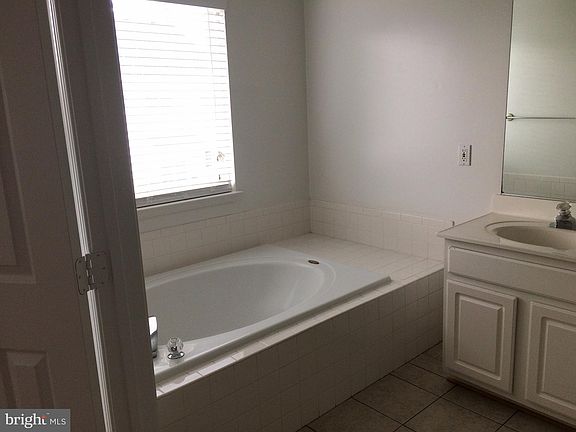 5th image of 13317 Zachary Taylor Cir