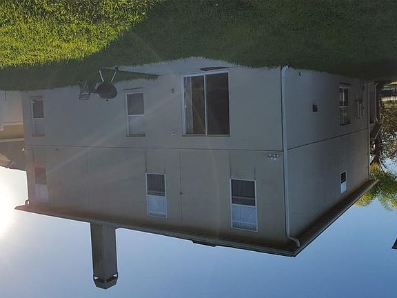 5th image of 422 Windrose Dr