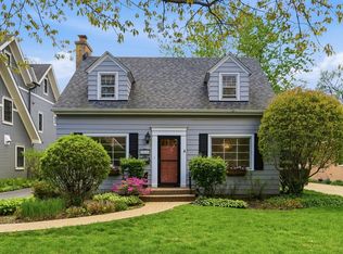 2015 Hollywood Ct, Wilmette, IL 60091