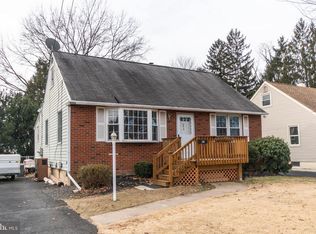 456 Maple St, Warminster, PA 18974