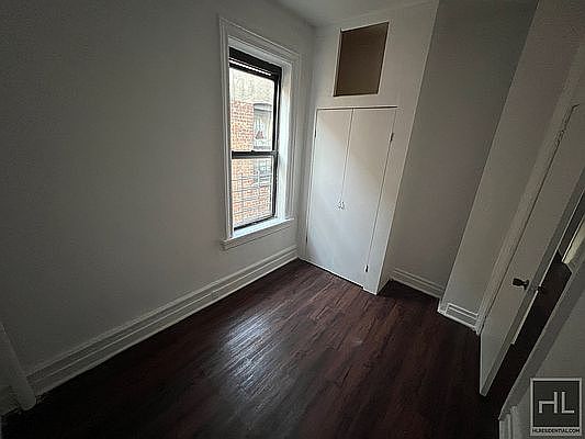 5th image of 1077 Teller Ave APT 42