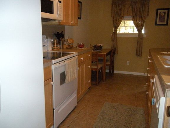 5th image of 223 Prescott Dr