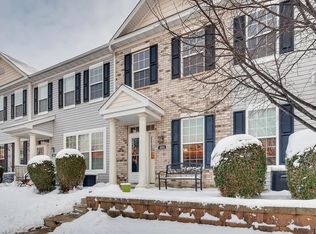 1051 Traditions Ct, Chaska, MN 55318