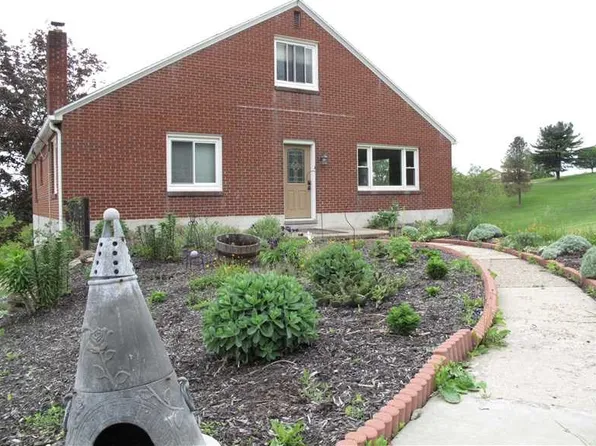 1904 E National Pike, Scenery Hill, PA 15360