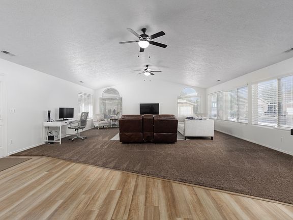 5th image of 2989 S Buttonbush Cir