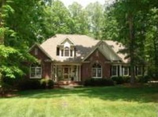 228 Tamworth Dr, Willow Spring, NC 27592