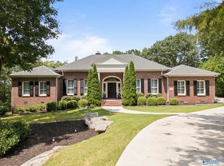 705 Heath Dr SE, Huntsville, AL 35802