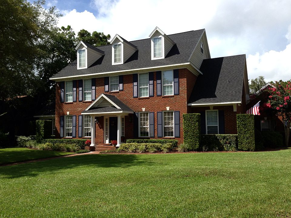 1st image of 15 Winding Creek Way