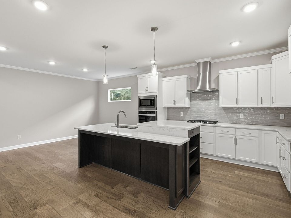 1st image of 6221 Crawford Dr