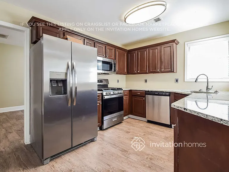 169 Stoneforest Dr — Photo 7