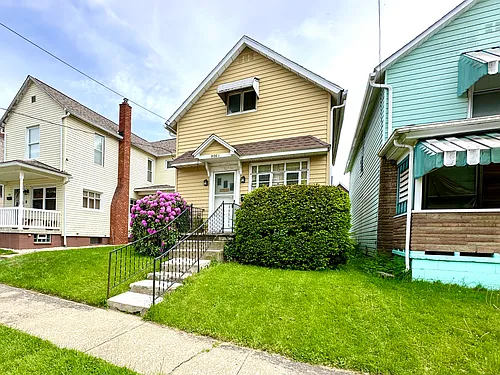 806 1/2 Harrison St Photo 1