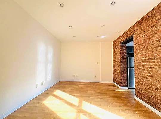 2nd image of 5 Ten Eyck St #5C