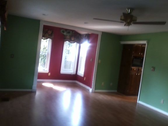 3rd image of 6305 Shelby Ln