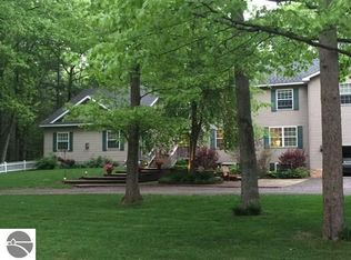 2497 Spruce St, East Tawas, MI 48730