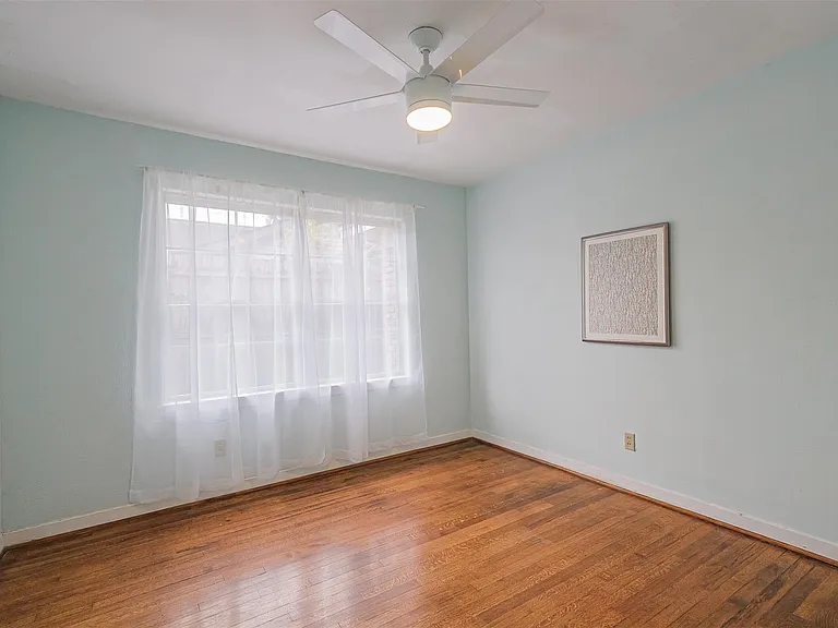 2601 Briarhurst Dr — Photo 19