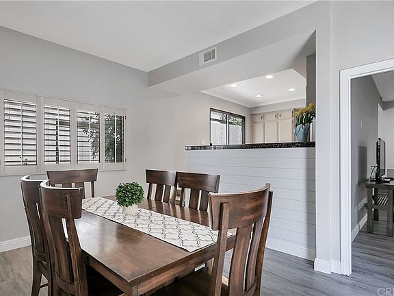 5th image of 3159 Sunburst Pl