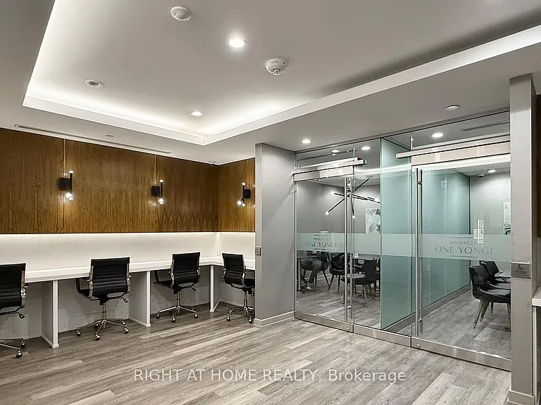 28 Freeland St #3403 — Photo 25