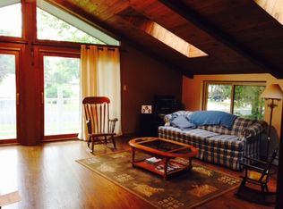 419 Susan Ln, Thiensville, WI 53092