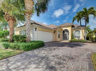 8025 Laborie Ln, Wellington, FL 33414