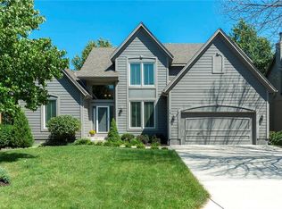 13111 S Hallet Ct, Olathe, KS 66062
