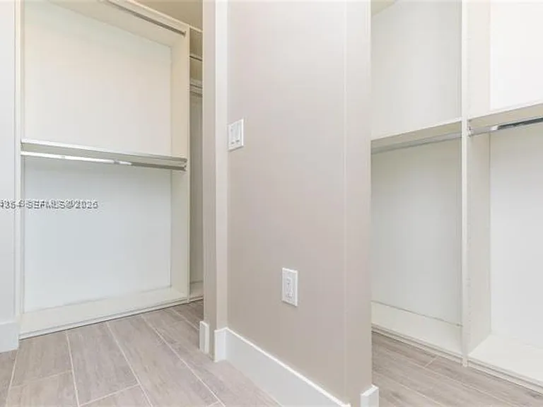 501 NE 31st St #3910 — Photo 29