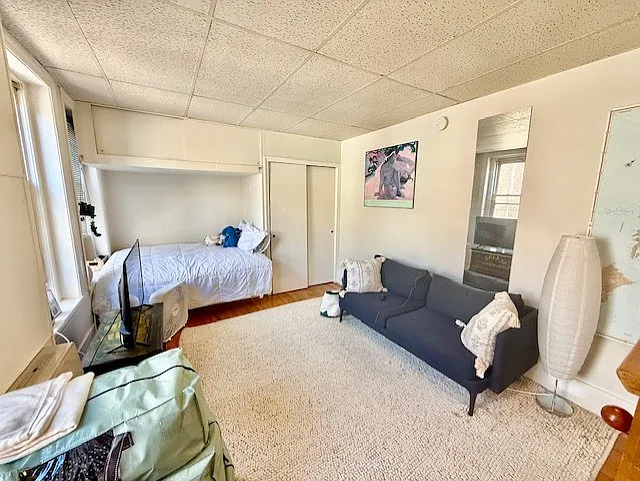 Studio, 9999 sqft, $2,100 — Photo 3