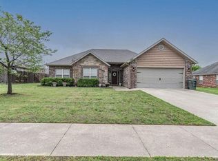 1494 N Hazeltine Dr, Fayetteville, AR 72704