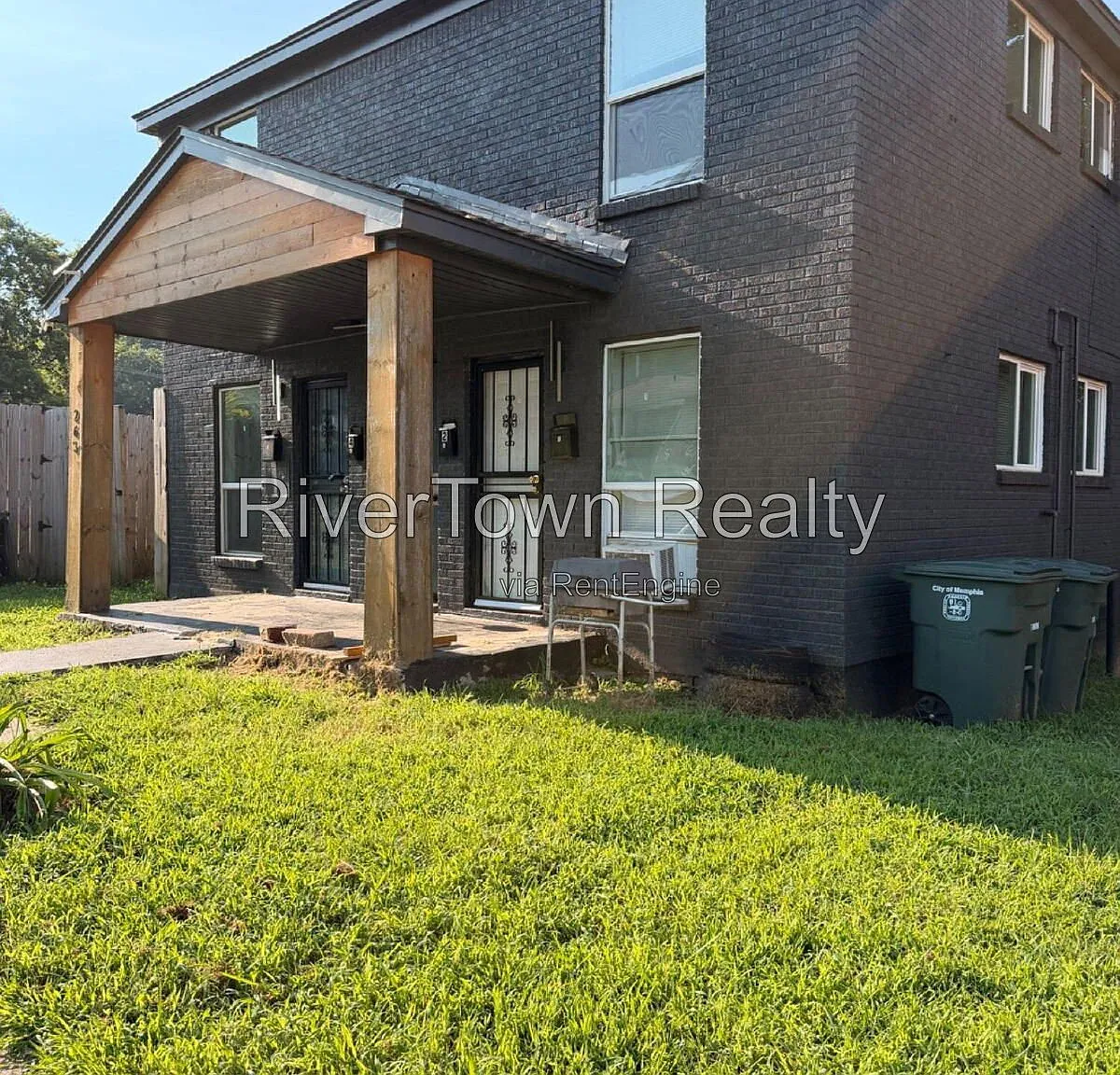 2 bed, 1.0 bath, 728 sqft, $750 — Photo 1